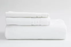 BAOBAO, Guest Towel, White -Boutique De Décoration https3A2F2Fwww.flamant.com2Fmedia2Fcatalog2Fproduct2F12F72F17190 14 03 2023T143A243A49