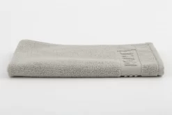 BAOBAO, Guest Towel, Light Grey 14 BAOBAO, Guest Towel, Light Grey -Boutique De Décoration https3A2F2Fwww.flamant.com2Fmedia2Fcatalog2Fproduct2F12F72F17249 14 03 2023T143A263A29