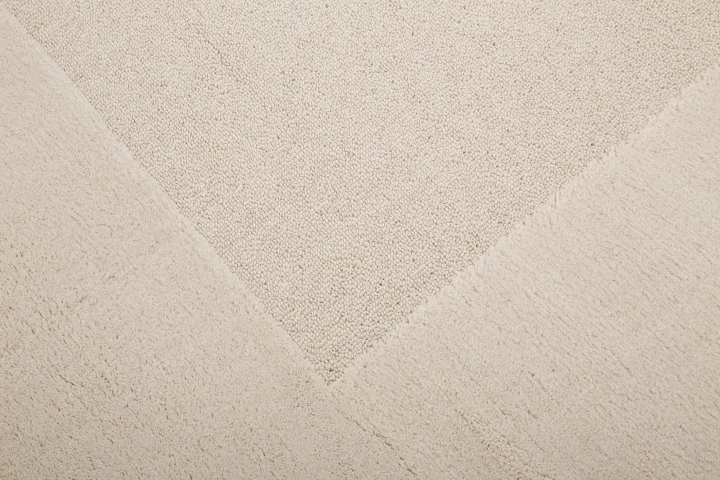 SOLINKA, Carpet, 240x340, Off-white 4 SOLINKA, Carpet, 240x340, Off-white – Image 4