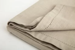 KATIE, Tablecloth, Feather Grey, 140x250 -Boutique De Décoration https3A2F2Fwww.flamant.com2Fmedia2Fcatalog2Fproduct2F32F12F3120 14 03 2023T143A113A16