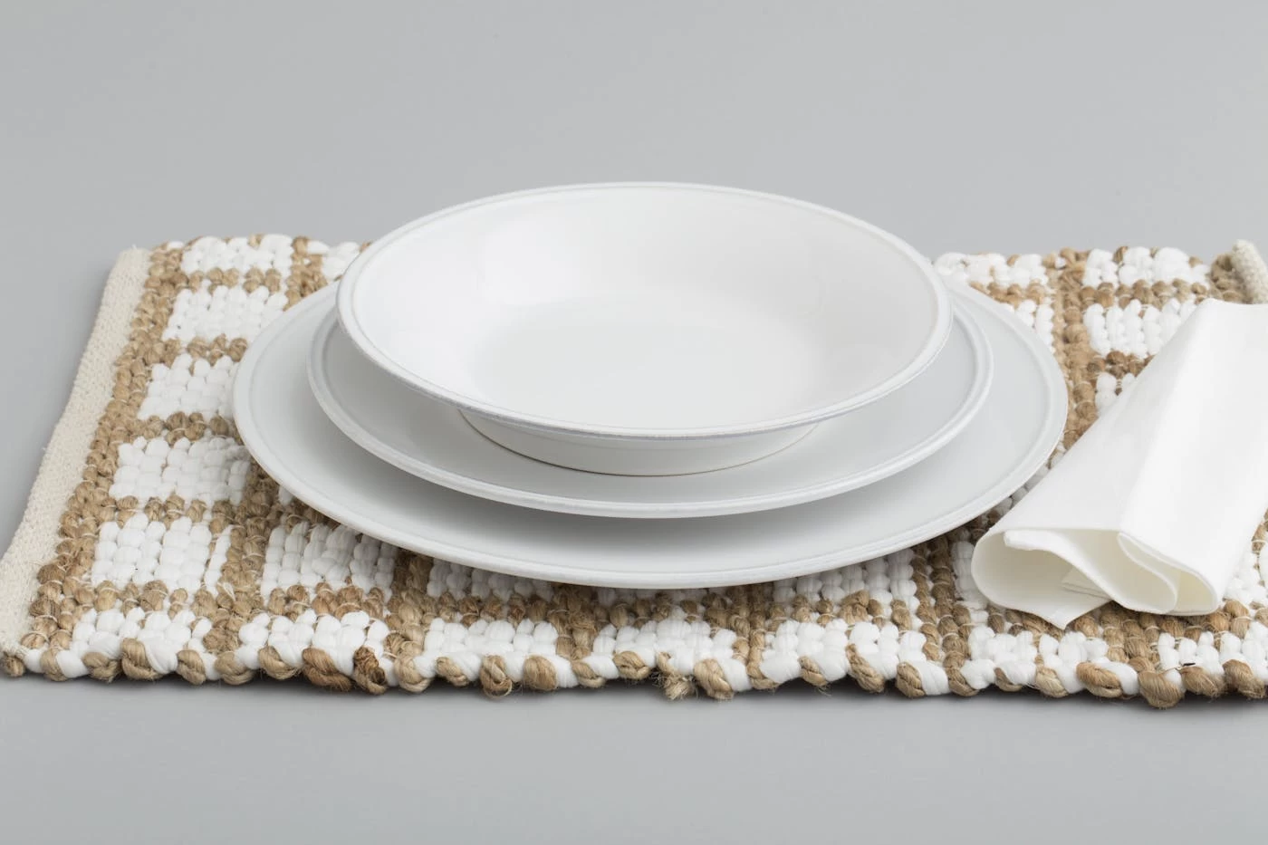 JILLE, Plate, Ceramic, White, 34cm 2 JILLE, Plate, Ceramic, White, 34cm – Image 2