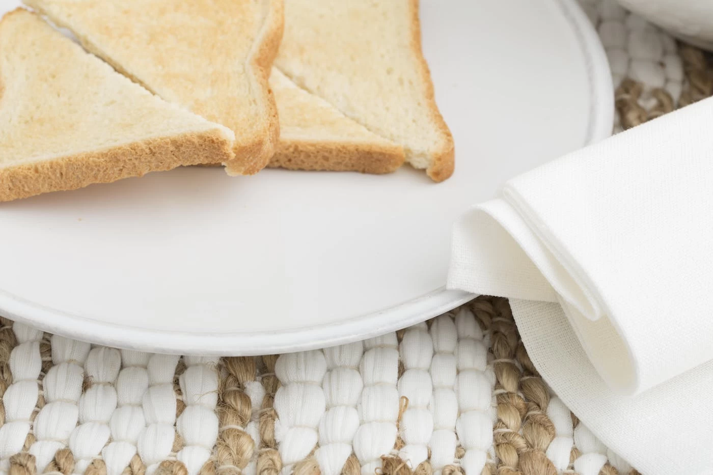 JILLE, Salad Plate, Ceramic, White 4 JILLE, Salad Plate, Ceramic, White – Image 4