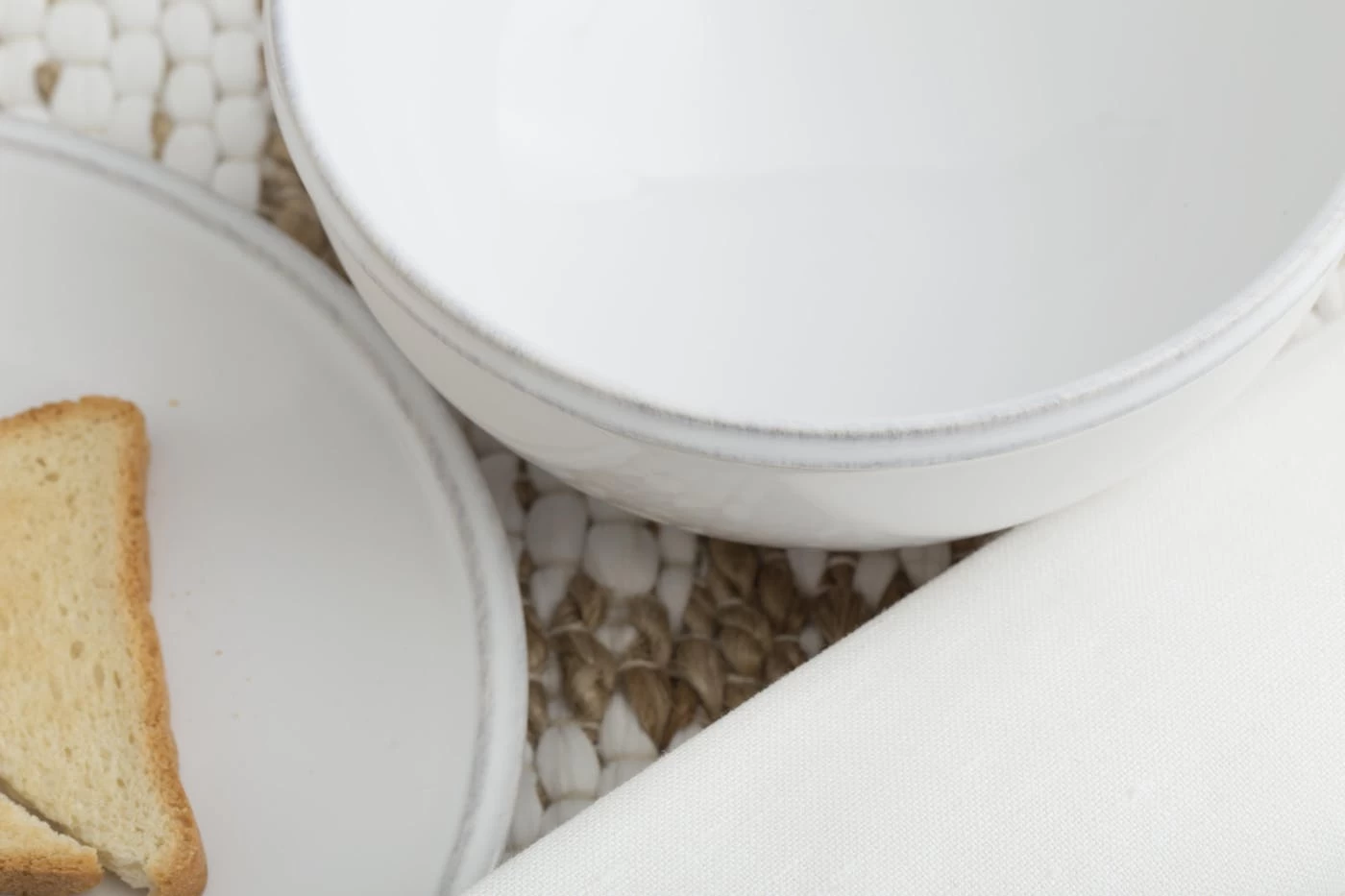 JILLE, Bowl, Ceramic, White 4 JILLE, Bowl, Ceramic, White – Image 4