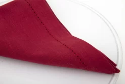 KATIE, Napkin, Garnet -Boutique De Décoration https3A2F2Fwww.flamant.com2Fmedia2Fcatalog2Fproduct2F32F42F34776 14 03 2023T143A143A18