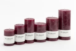 BETH, Candle, Colour Balmoral Red, 9x15cm -Boutique De Décoration https3A2F2Fwww.flamant.com2Fmedia2Fcatalog2Fproduct2F32F52F35031 14 03 2023T163A283A29