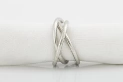 PERRY, Napkin Ring, 3 Rings, Silver -Boutique De Décoration https3A2F2Fwww.flamant.com2Fmedia2Fcatalog2Fproduct2F32F52F35252 14 03 2023T173A383A25
