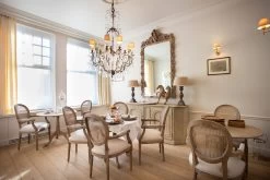 BRUXELLES, Chandelier, Glass Drops, 8 Lamps And 4 Candles -Boutique De Décoration https3A2F2Fwww.flamant.com2Fmedia2Fcatalog2Fproduct2F32F82F38499 14 03 2023T143A593A40