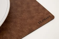STEPHEN, Placemat, Leather, Brown -Boutique De Décoration https3A2F2Fwww.flamant.com2Fmedia2Fcatalog2Fproduct2F42F02F40231 14 03 2023T143A143A59