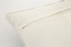 TALON, Cushion, Model 1 -Boutique De Décoration https3A2F2Fwww.flamant.com2Fmedia2Fcatalog2Fproduct2F42F02F40367 14 03 2023T143A523A27