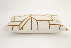 CIVO, Cushion, Model 3 -Boutique De Décoration https3A2F2Fwww.flamant.com2Fmedia2Fcatalog2Fproduct2F42F02F40395 14 03 2023T143A533A11