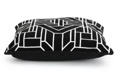 THROPI, Cushion -Boutique De Décoration https3A2F2Fwww.flamant.com2Fmedia2Fcatalog2Fproduct2F42F02F40484 14 03 2023T143A553A44