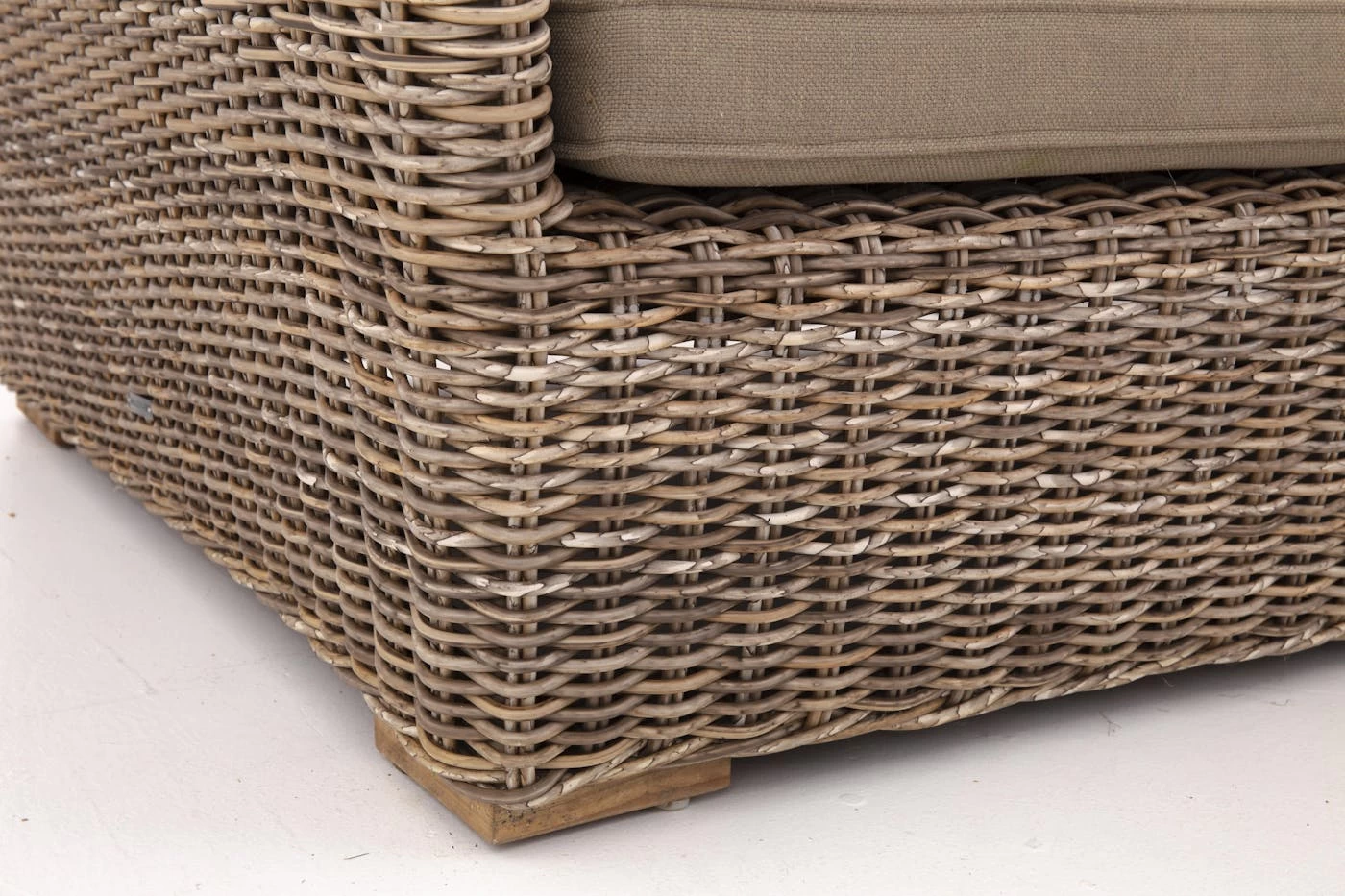 HILLS, Sofa Bed, With Cushions 5 HILLS, Sofa Bed, With Cushions – Image 5