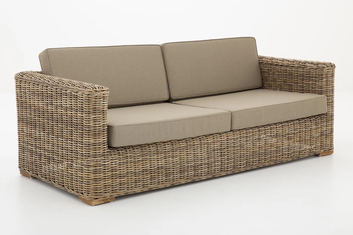 HILLS, Garden Sofa, With Cushion, 2,5 Seater 1 HILLS, Garden Sofa, With Cushion, 2,5 Seater