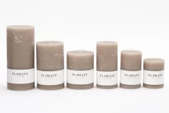 BETH, Candle, Colour Taupe, 9x11,5cm -Boutique De Décoration https3A2F2Fwww.flamant.com2Fmedia2Fcatalog2Fproduct2F72F32F7324 14 03 2023T163A293A54