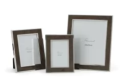 GEPETTO, Picture Frame, Suede, Green, 10x15 -Boutique De Décoration https3A2F2Fwww.flamant.com2Fmedia2Fcatalog2Fproduct2F72F72F7798 14 03 2023T163A413A50