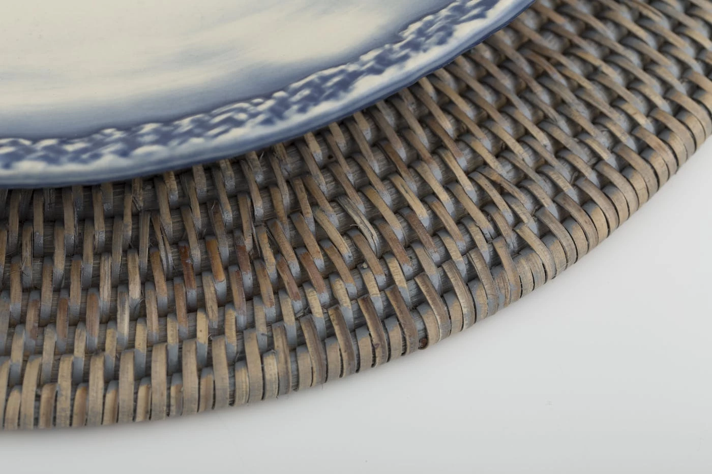 TOGO, Underplate, Reed, Grey, Round 3 TOGO, Underplate, Reed, Grey, Round – Image 3