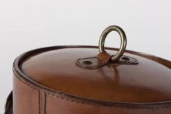 MANHATTAN, Ice Bucket, Brown Leather -Boutique De Décoration https3A2F2Fwww.flamant.com2Fmedia2Fcatalog2Fproduct2F92F92F9957 14 03 2023T173A413A00